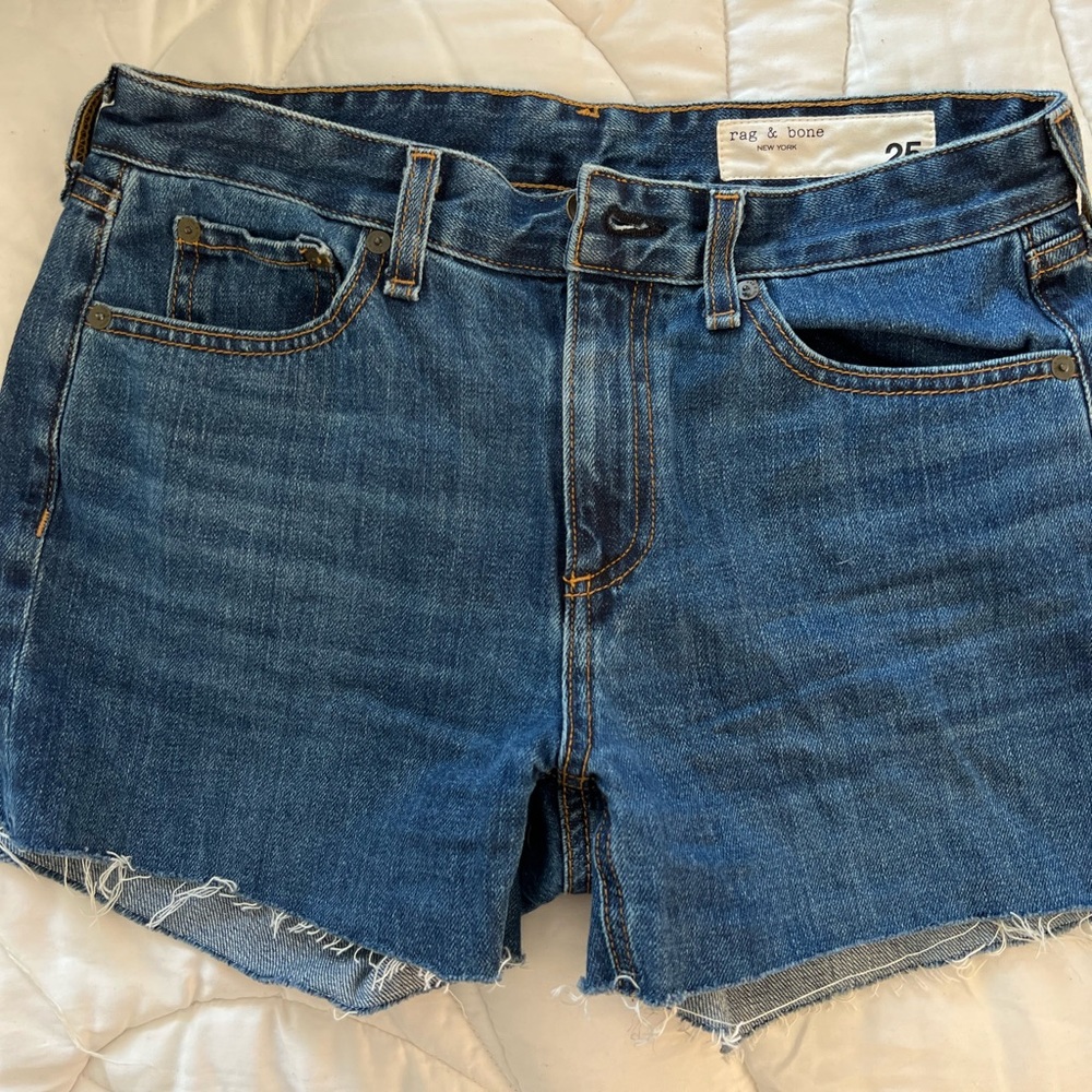 Rag & Bone mid-rise denim jean shorts size 25